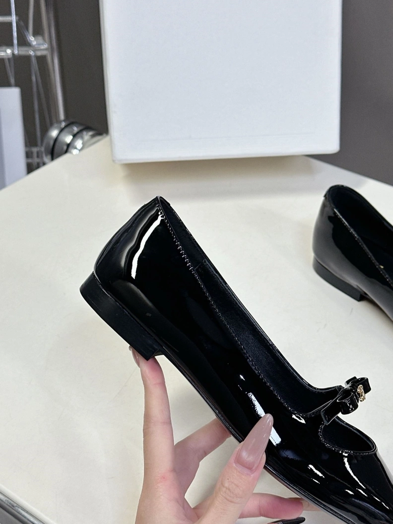Sophisticated Chxnxl Flat Shoes 117668