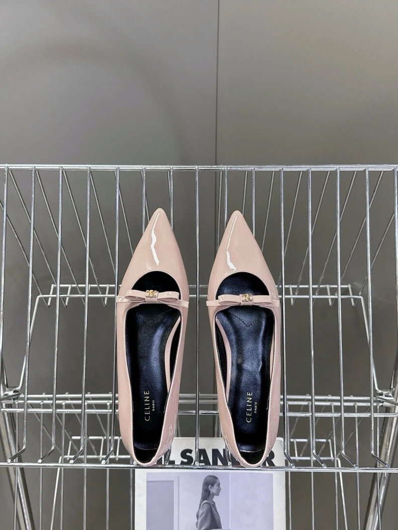 Unique Chxnxl Flat Shoes 117666