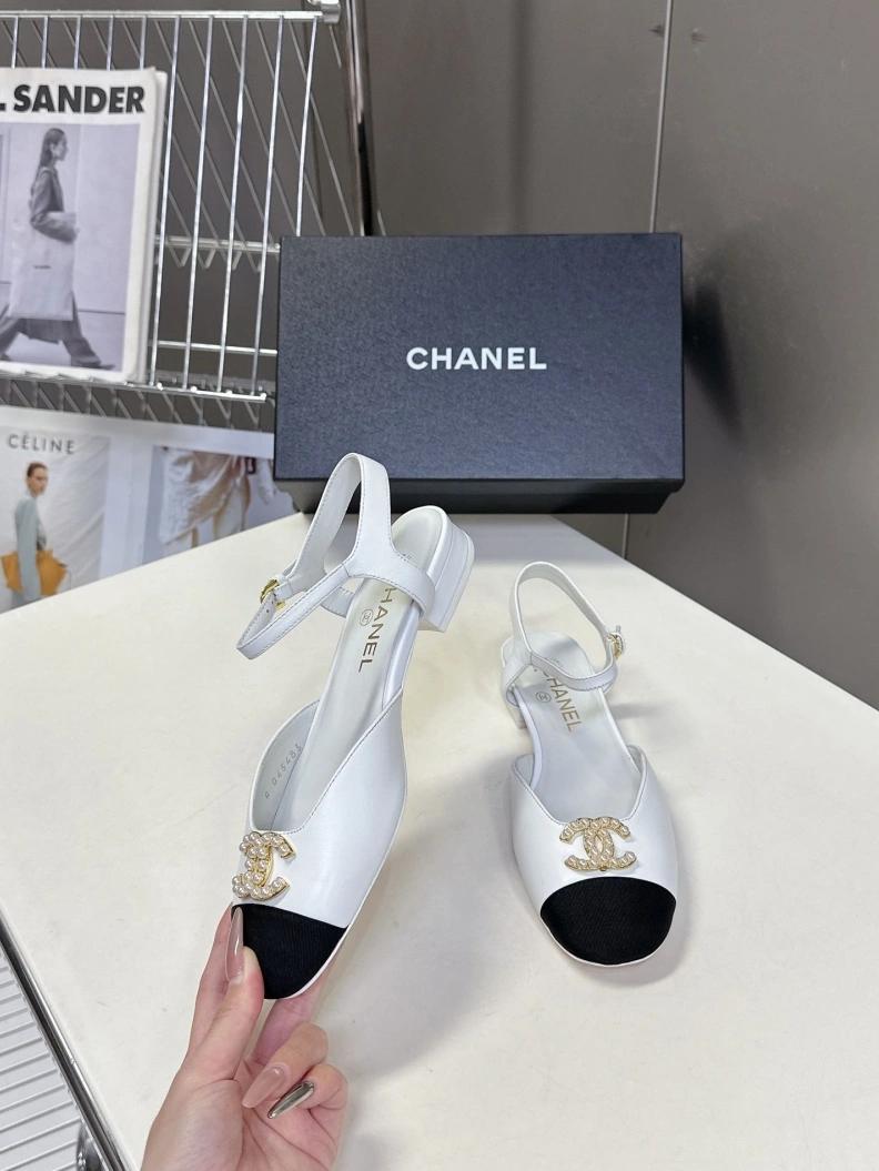 Soft Chxnxl Sandals 117539