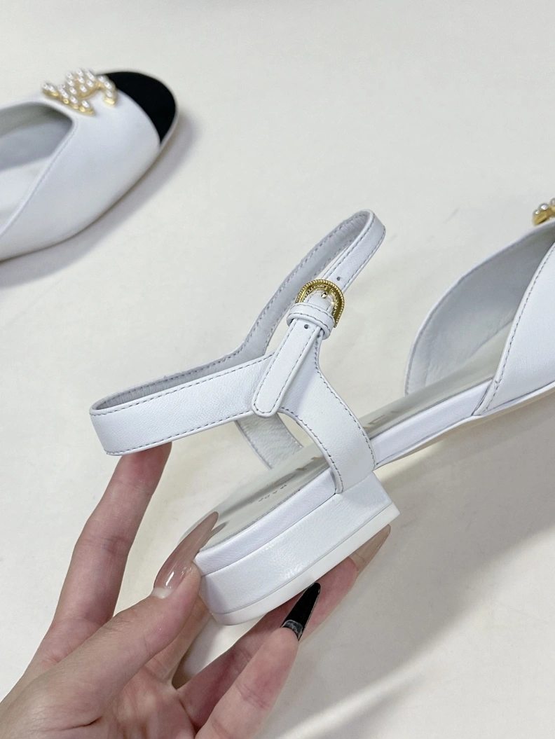 Soft Chxnxl Sandals 117539