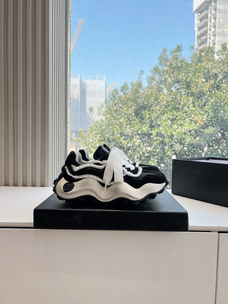 AllSeason Othxr Sneakers 208104