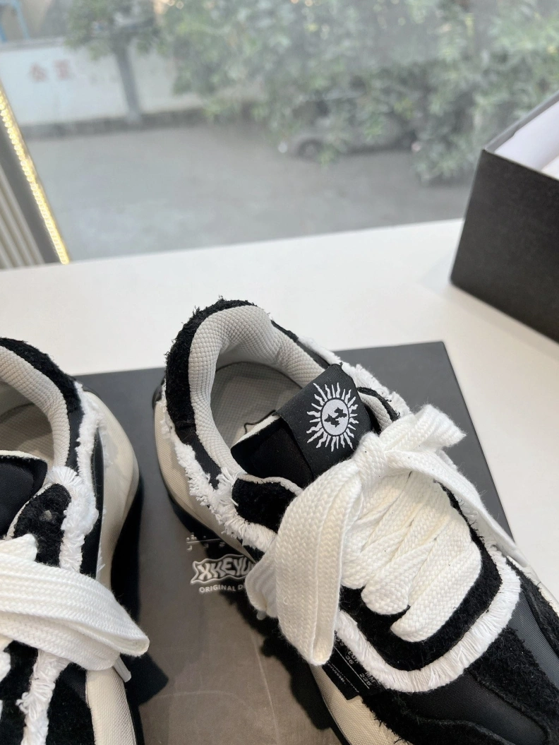 AllSeason Othxr Sneakers 208104