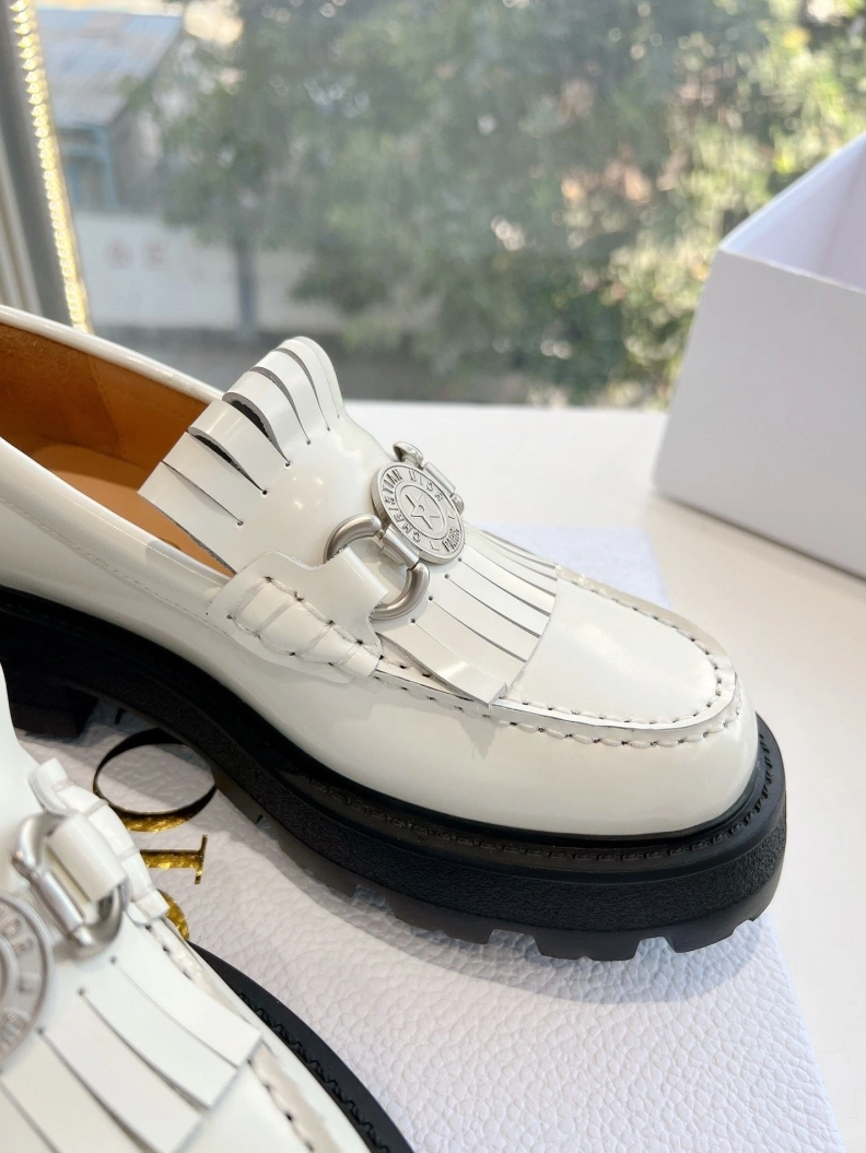 WellDesigned Chxnxl Leather Shoes 117573