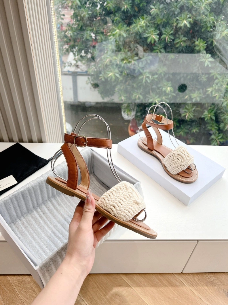 Flexible Cxlxne Sandals 115720