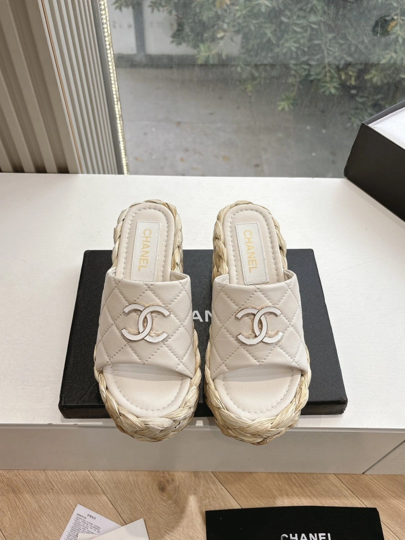 Chxnxl Slippers UrbanStyle 117170