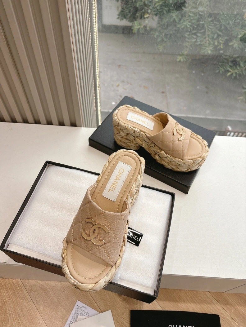 Chxnxl Slippers EyeCatching 117148