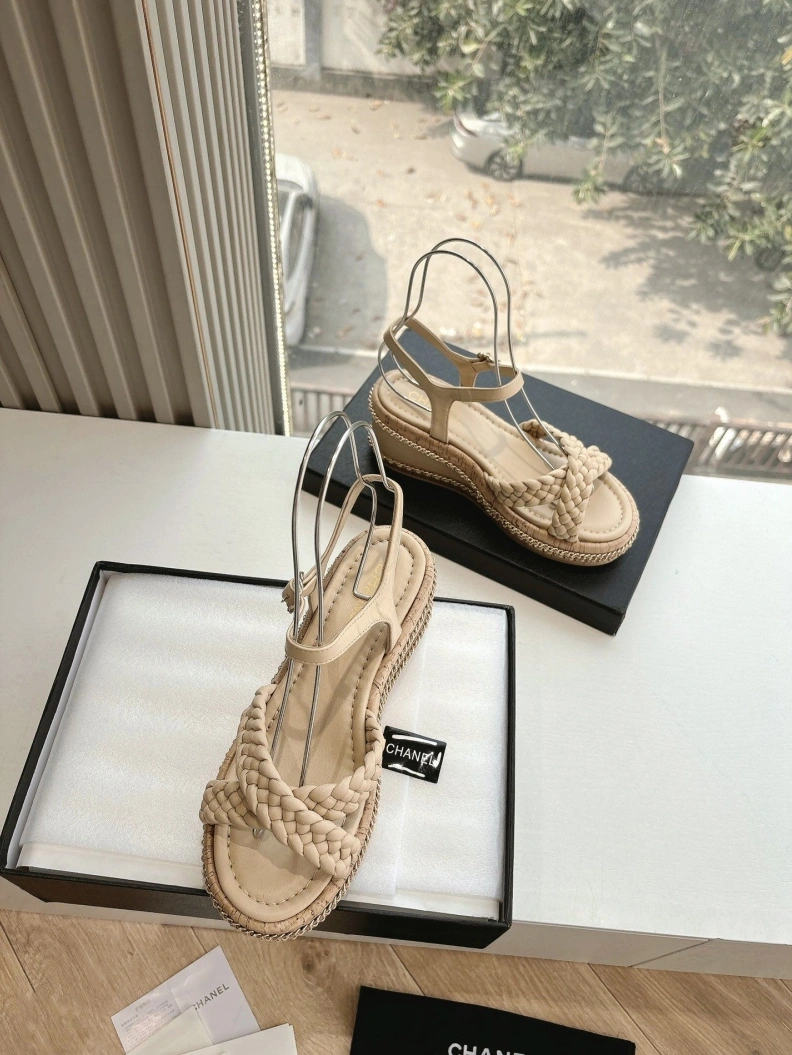Vibrant Chxnxl Sandals 117535