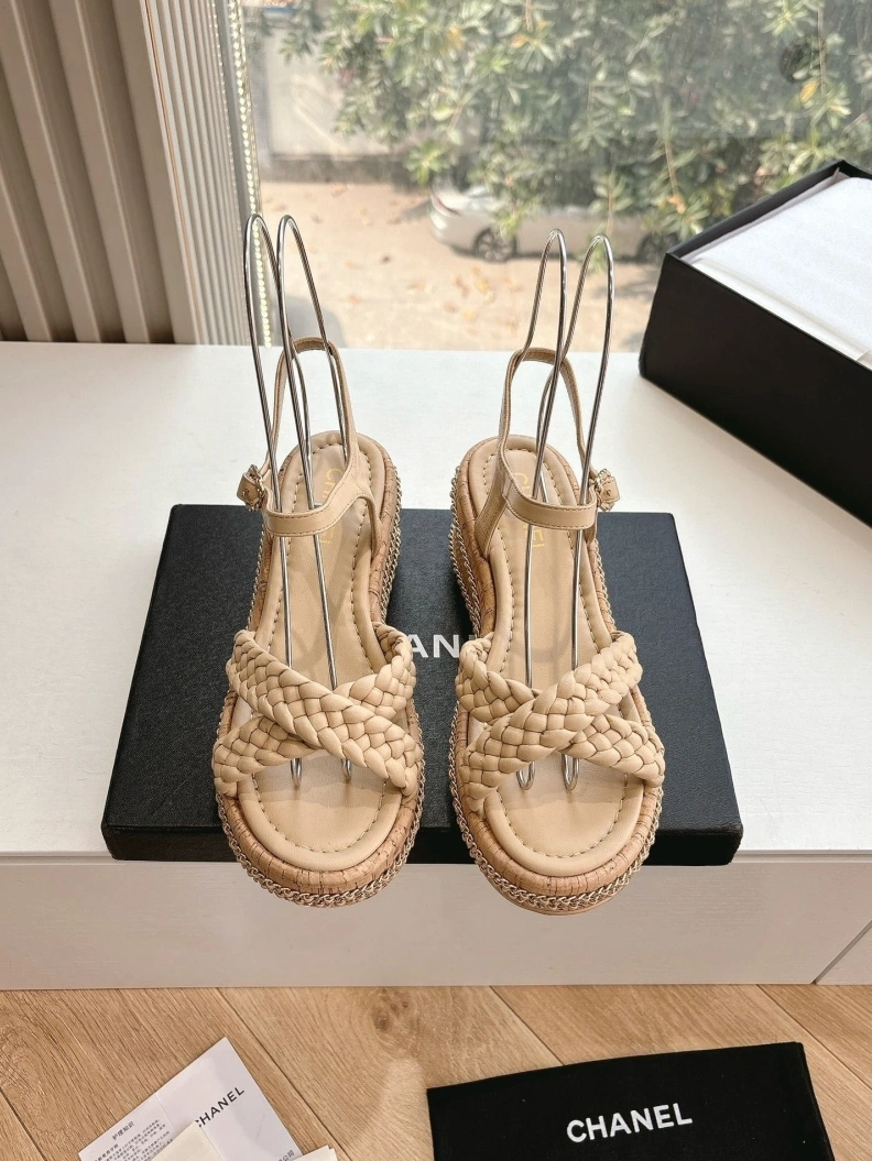 Vibrant Chxnxl Sandals 117535