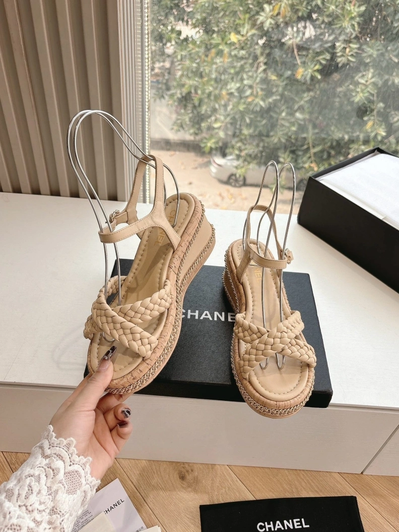 Vibrant Chxnxl Sandals 117535