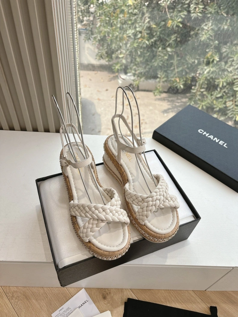 Chxnxl Sandals Vibrant 117533