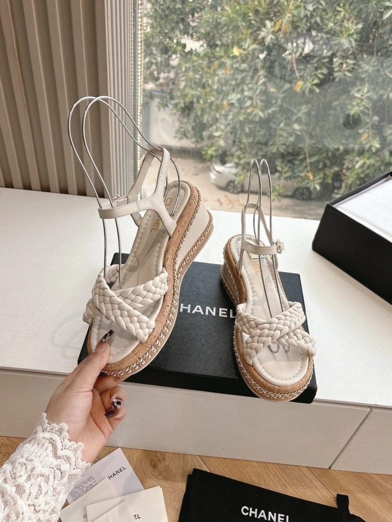 Chxnxl Sandals Vibrant 117533