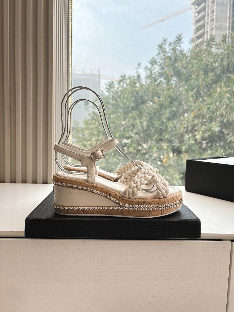 Chxnxl Sandals Vibrant 117533