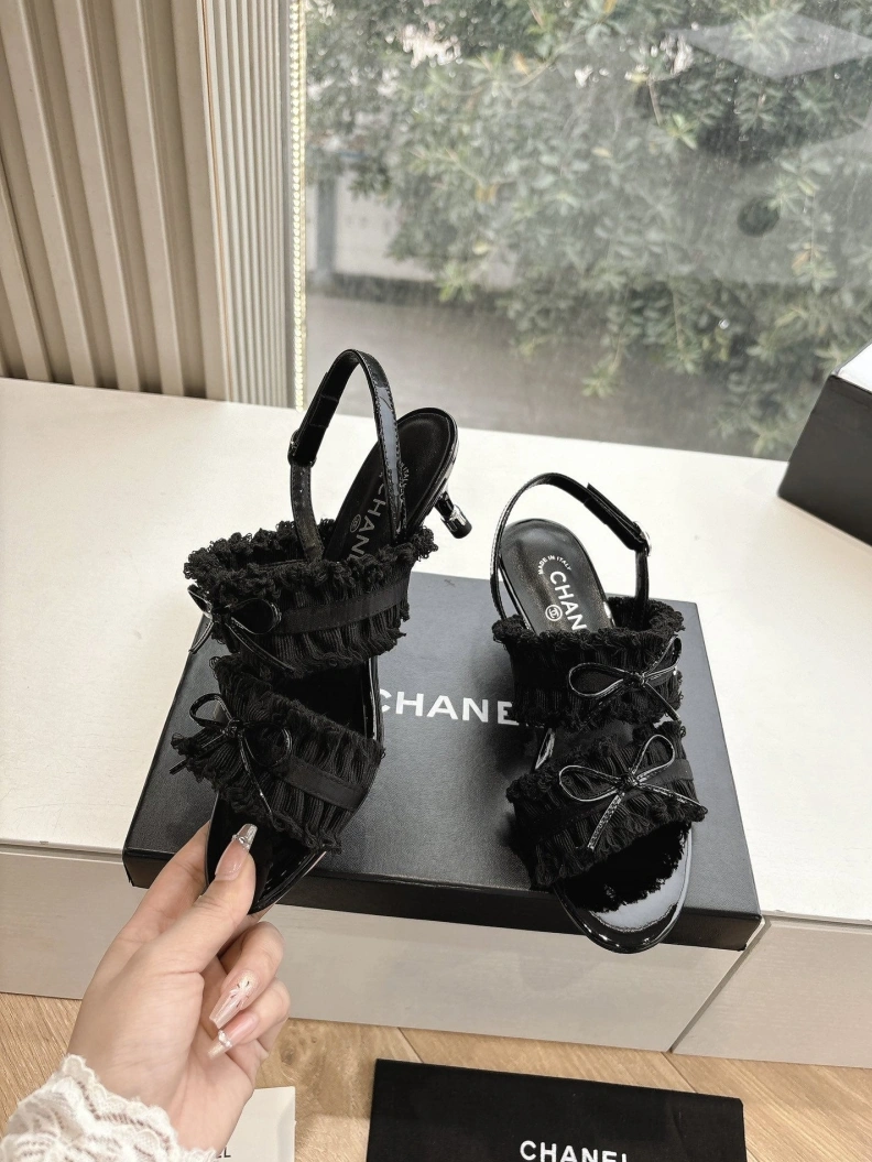 Bright Chxnxl Sandals 117531