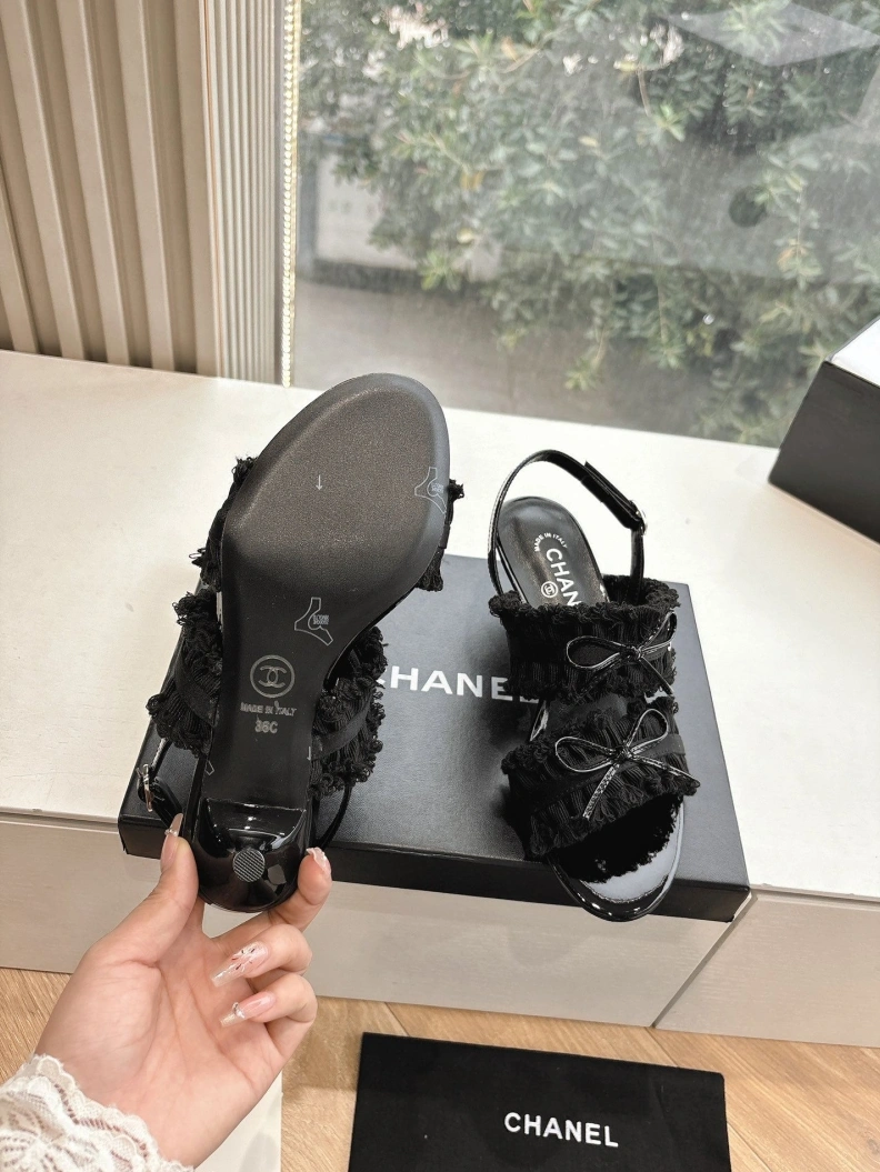 Bright Chxnxl Sandals 117531