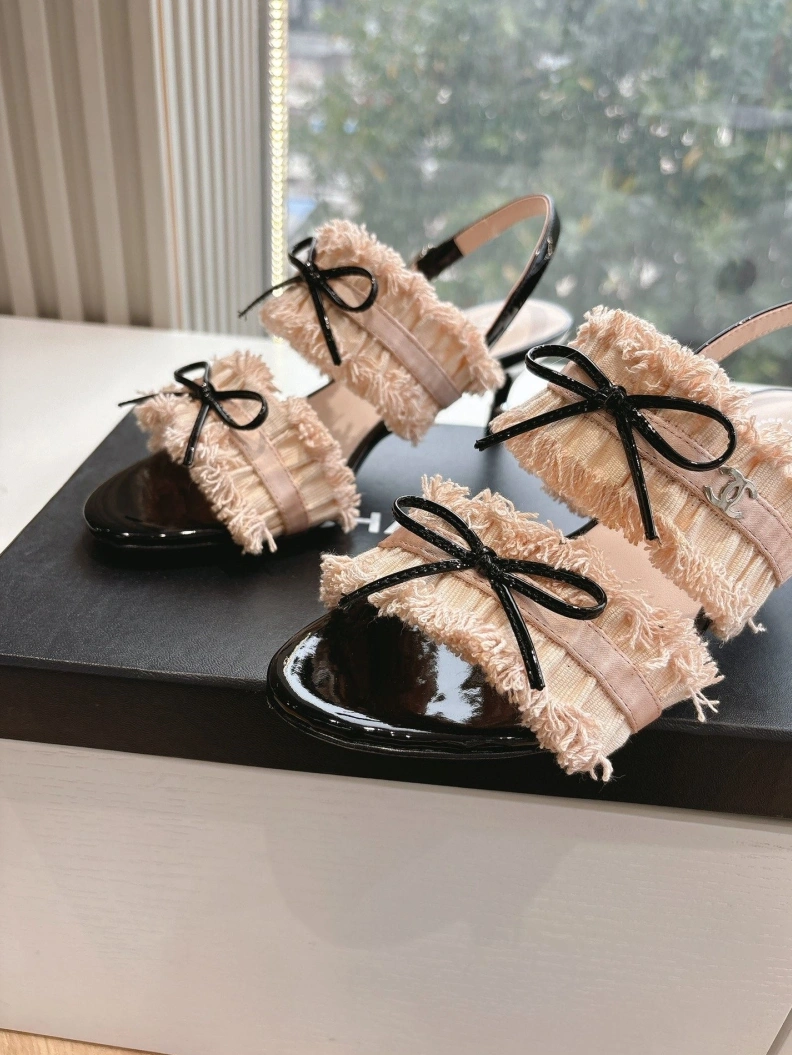 Reliable Chxnxl Sandals 117528