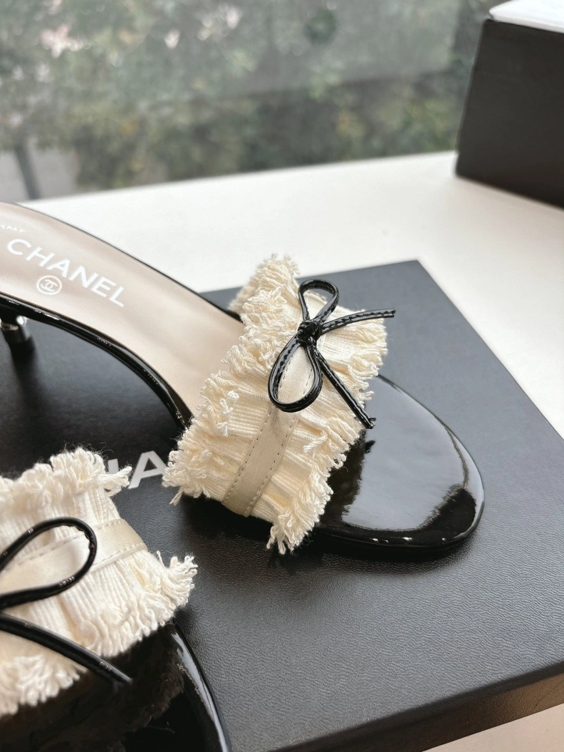 Stylish Chxnxl Sandals 117521