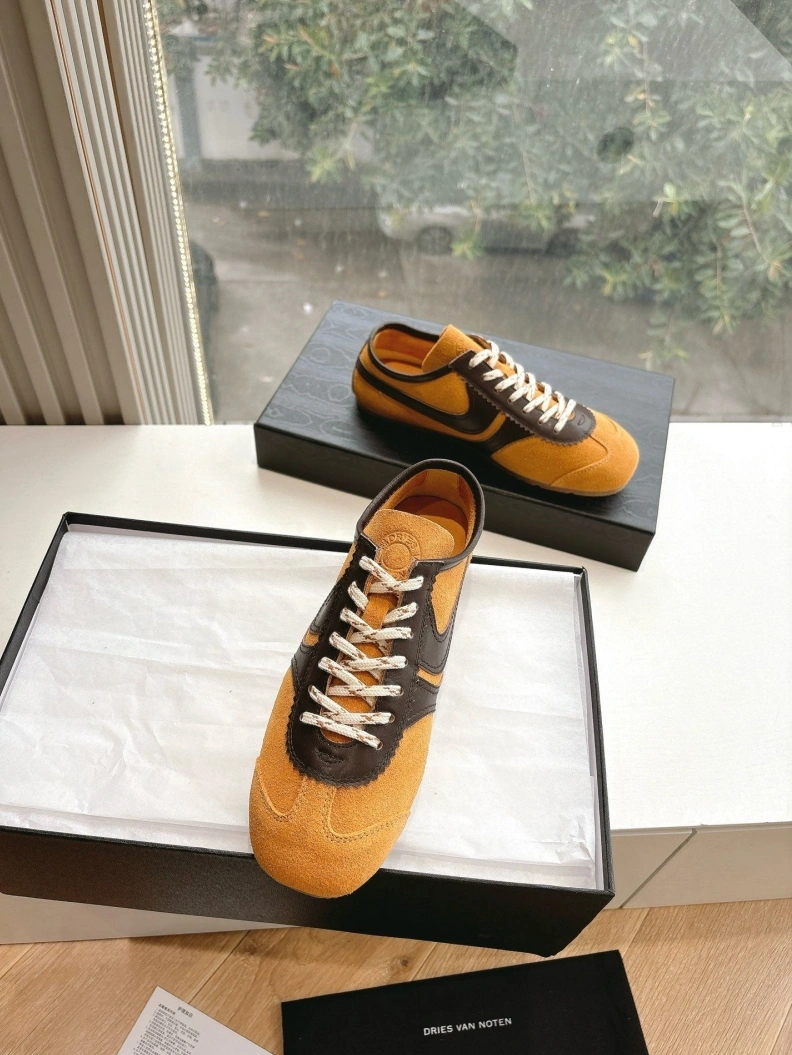 Elegant Othxr Sneakers 208095