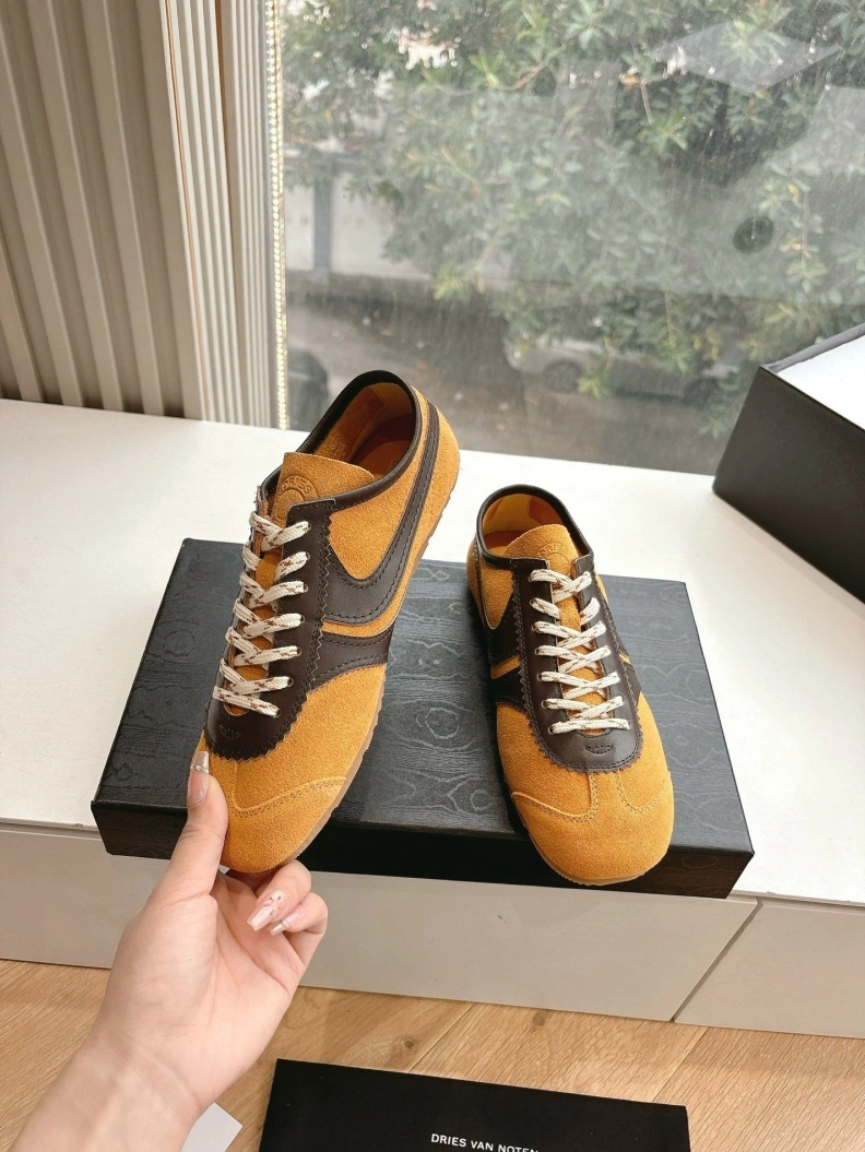 Elegant Othxr Sneakers 208095