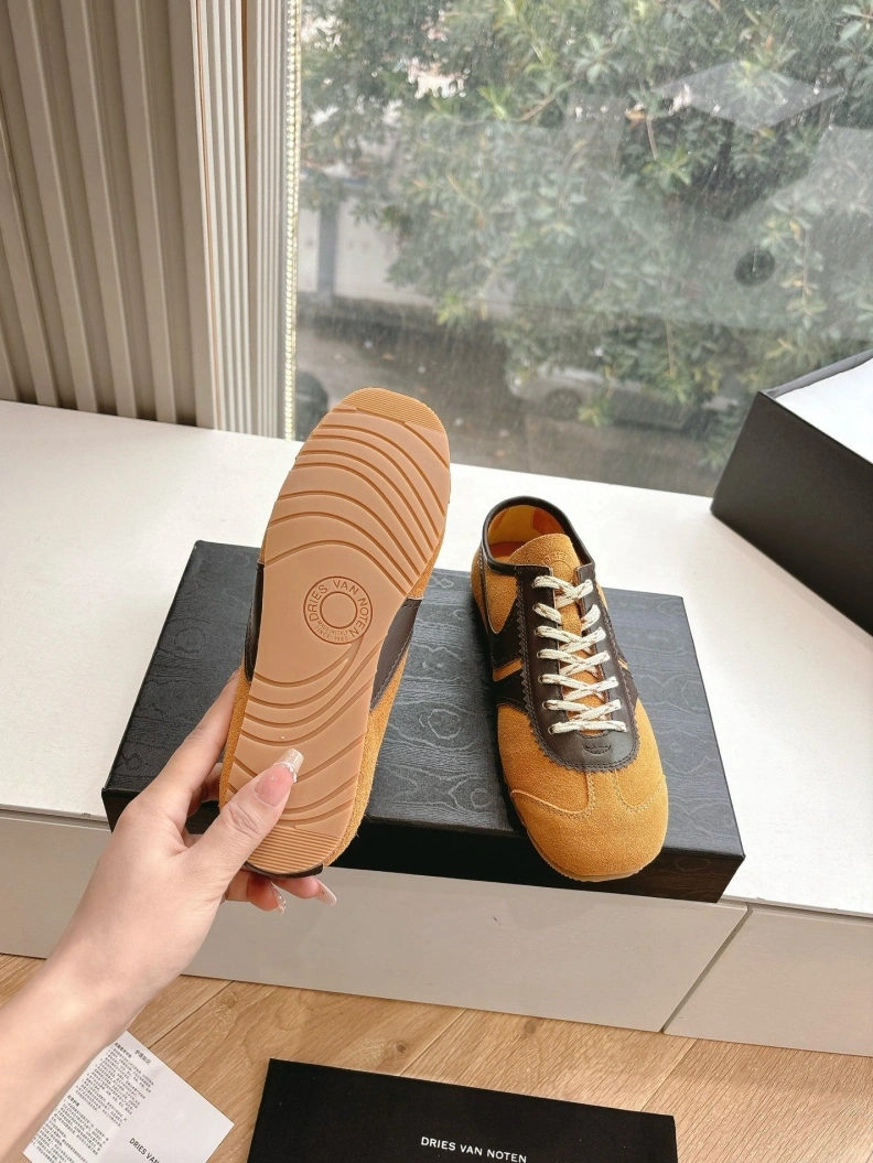 Elegant Othxr Sneakers 208095