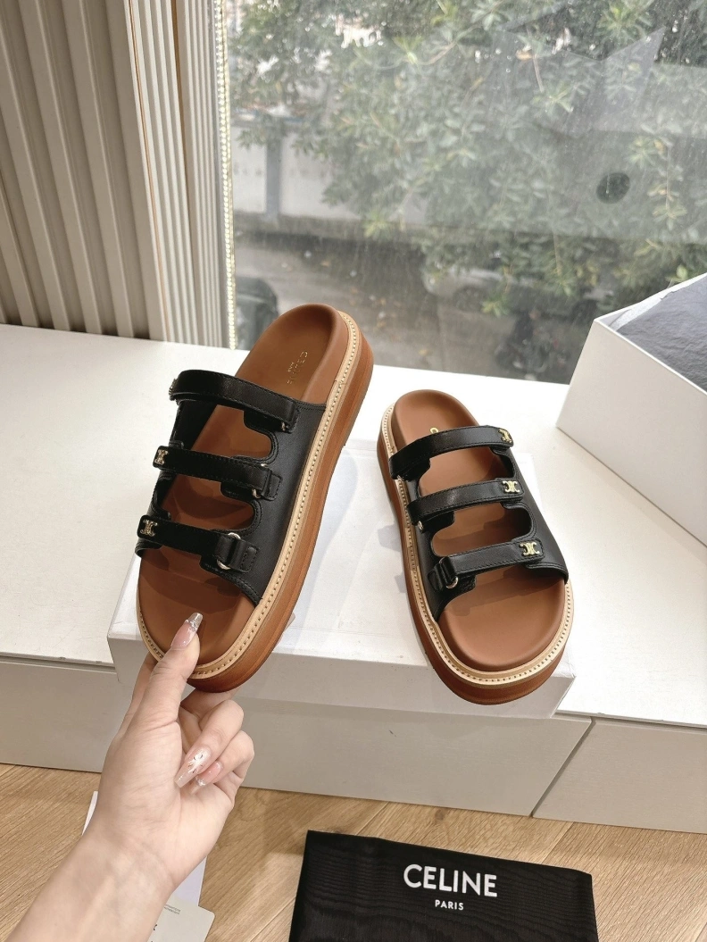 NewStyle Cxlxne Sandals 115707