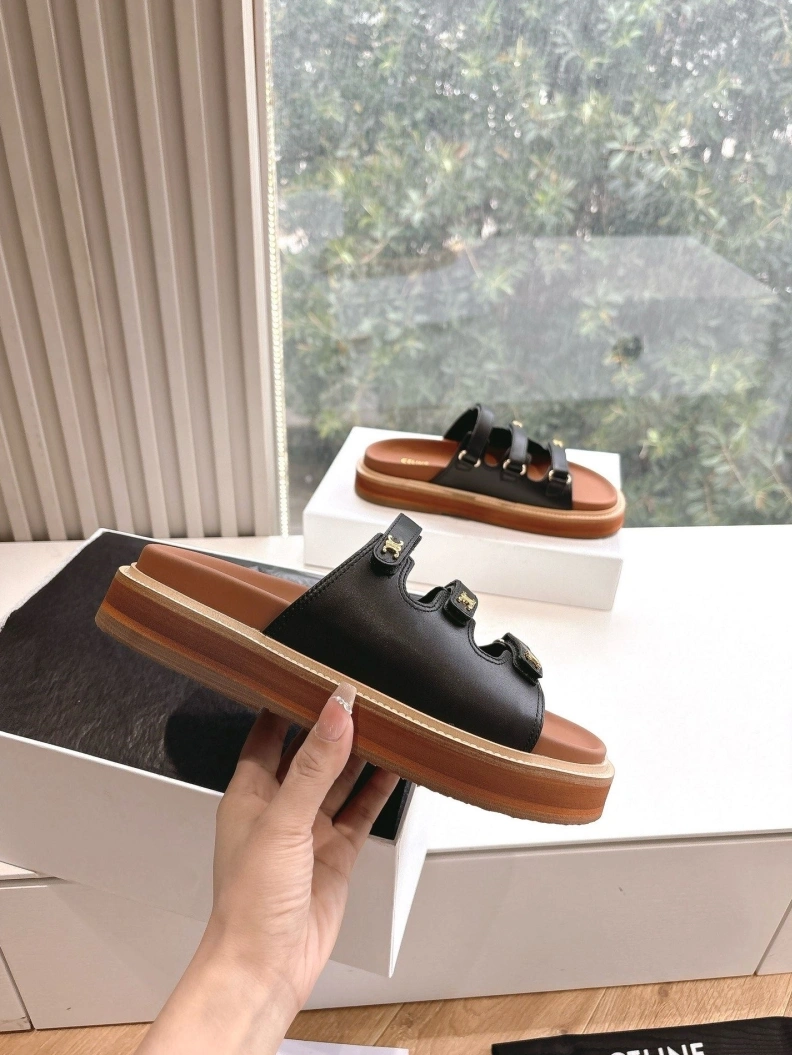 NewStyle Cxlxne Sandals 115707