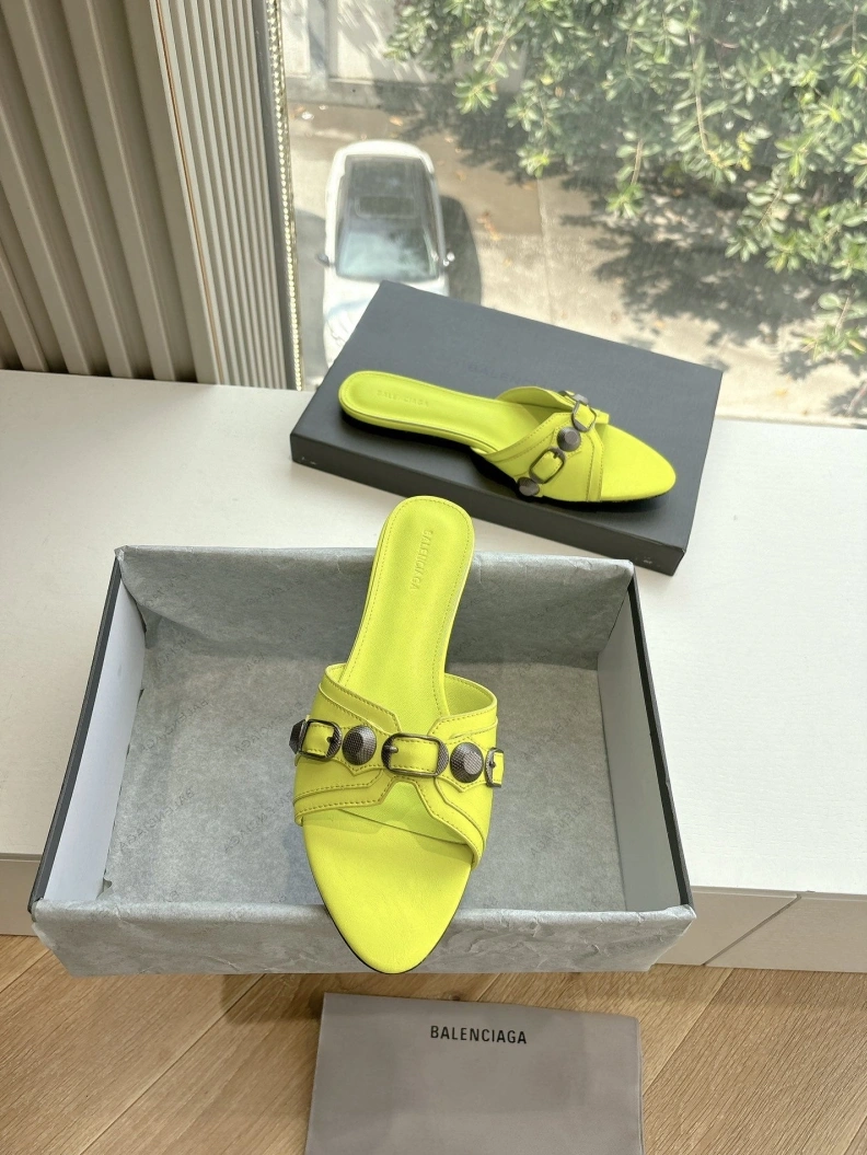 Bxlxnciaga Slippers EyeCatching 109049