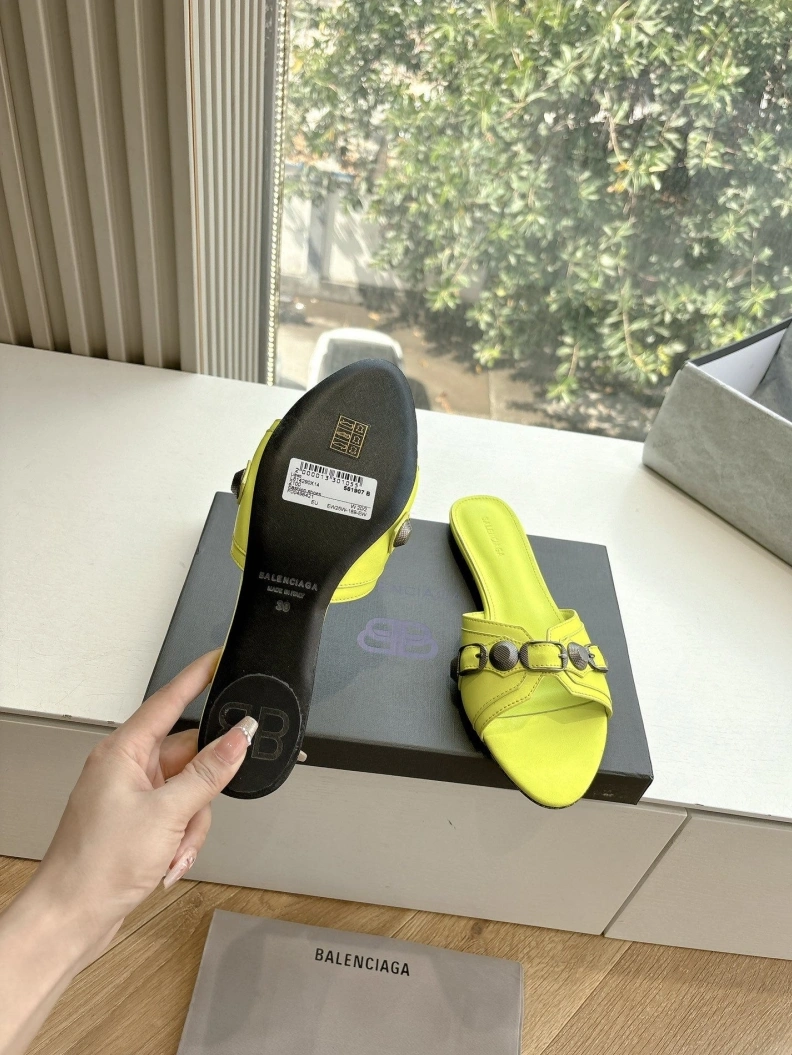 Bxlxnciaga Slippers EyeCatching 109049