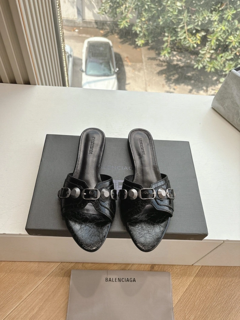 Functional Bxlxnciaga Slippers 109045