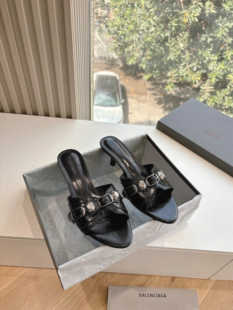 Trendsetting Bxlxnciaga Sandals 109054