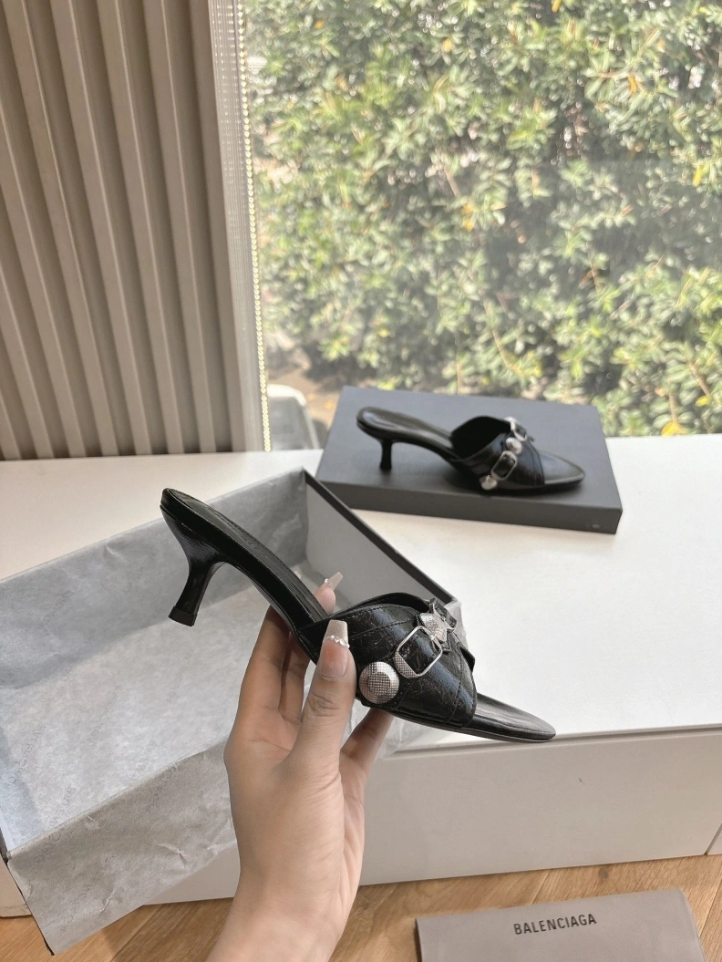 Trendsetting Bxlxnciaga Sandals 109054