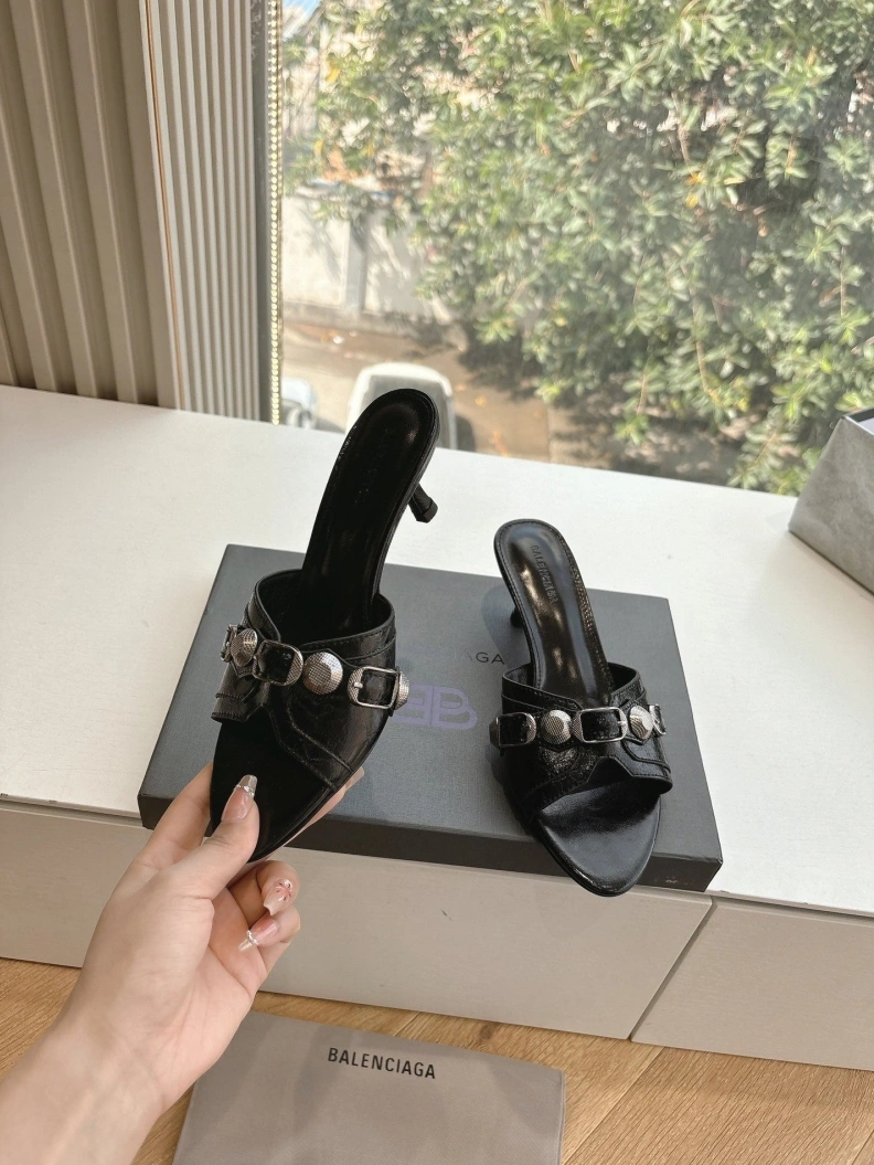 Trendsetting Bxlxnciaga Sandals 109054