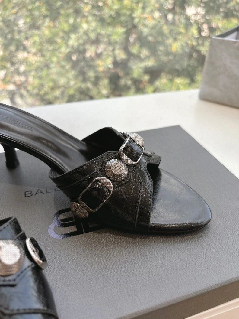Trendsetting Bxlxnciaga Sandals 109054
