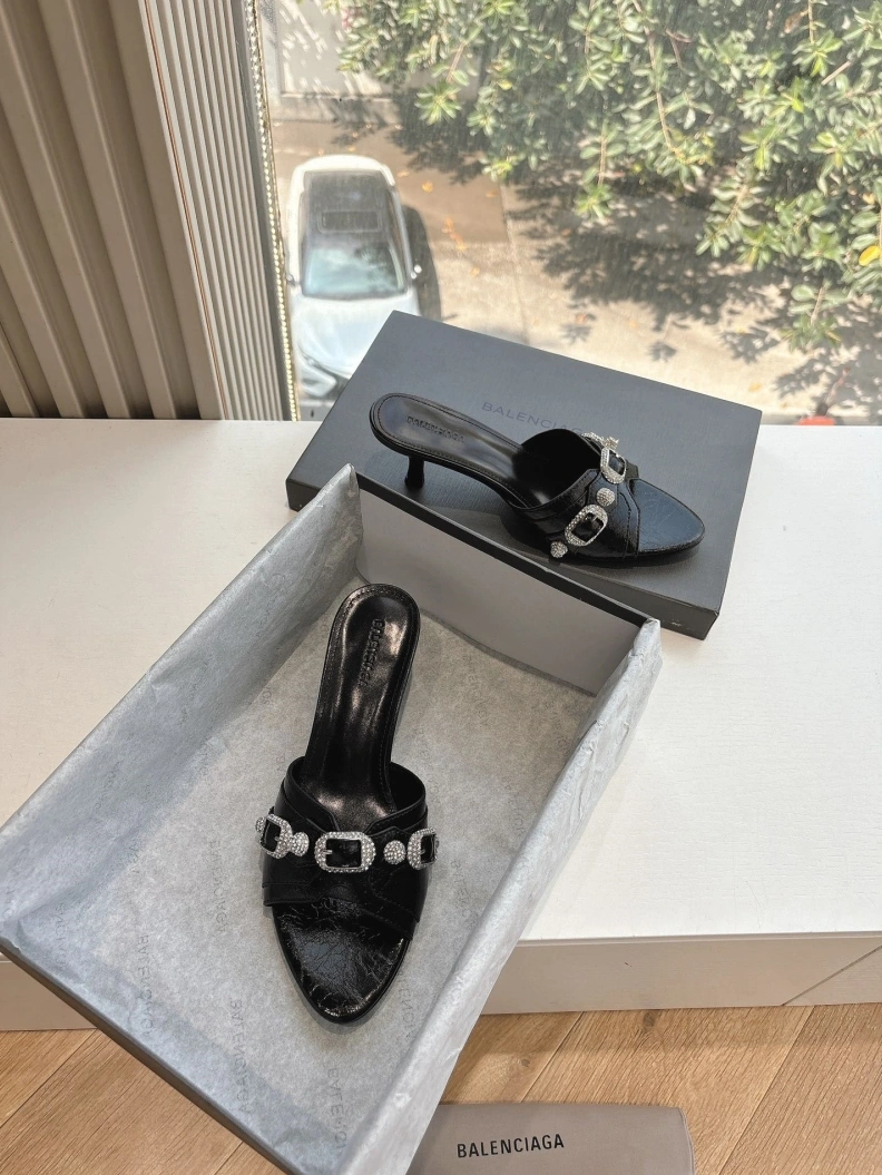 Lightweight Bxlxnciaga Sandals 109050
