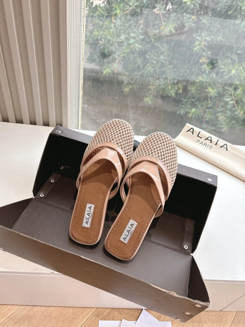 Modern Othxr Slippers 208271