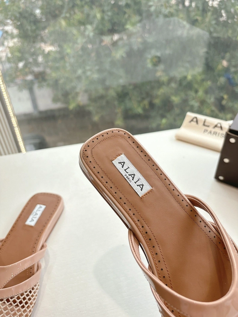 Modern Othxr Slippers 208271