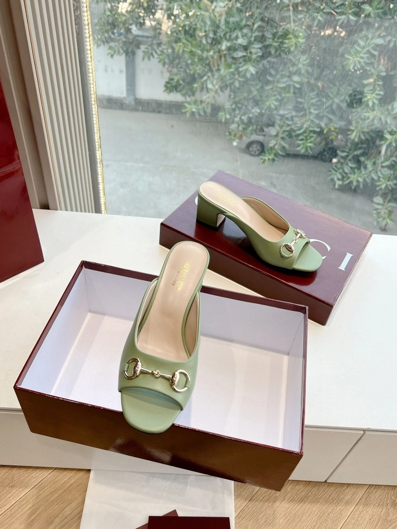 Elegant Gxccx Sandals 155138