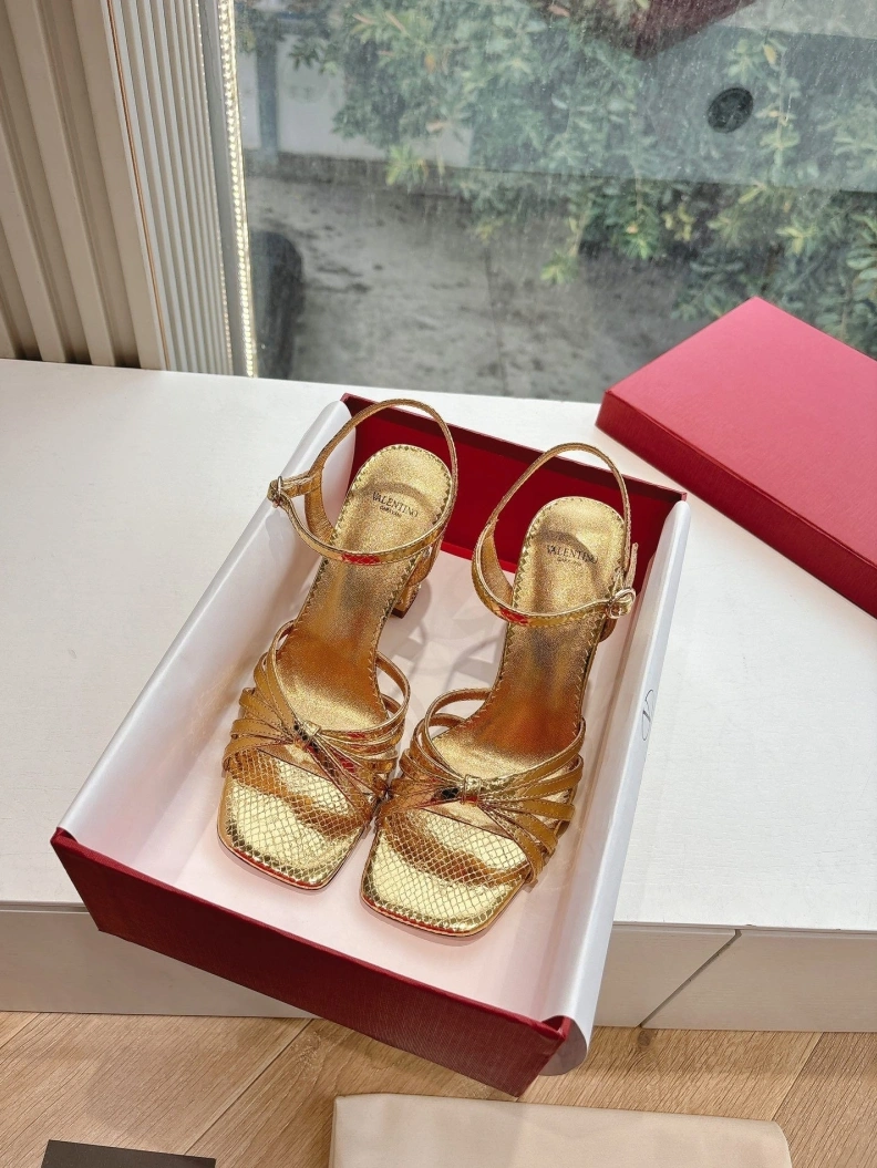 SportInspired Vxlxntino Sandals 228719