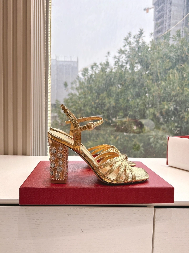 SportInspired Vxlxntino Sandals 228719