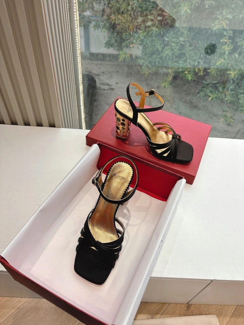 TopPick Vxlxntino Sandals 228722