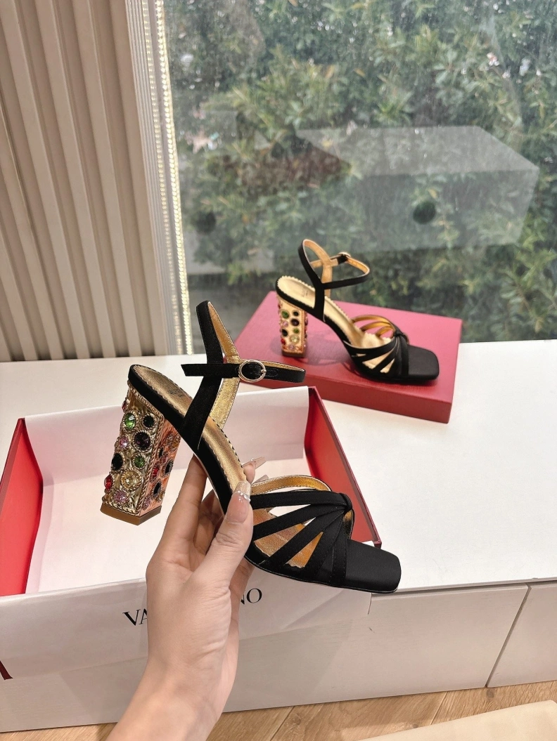 TopPick Vxlxntino Sandals 228722