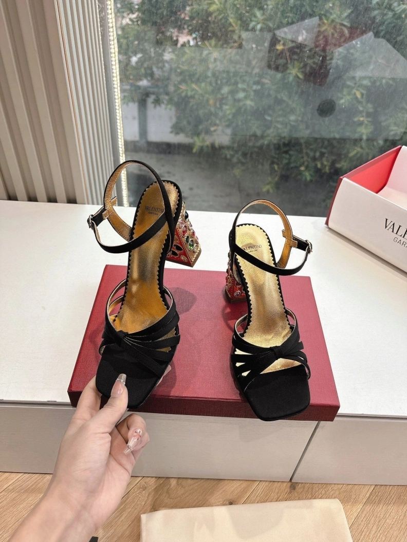 TopPick Vxlxntino Sandals 228722