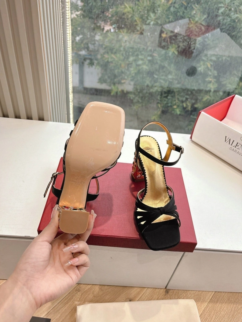 TopPick Vxlxntino Sandals 228722