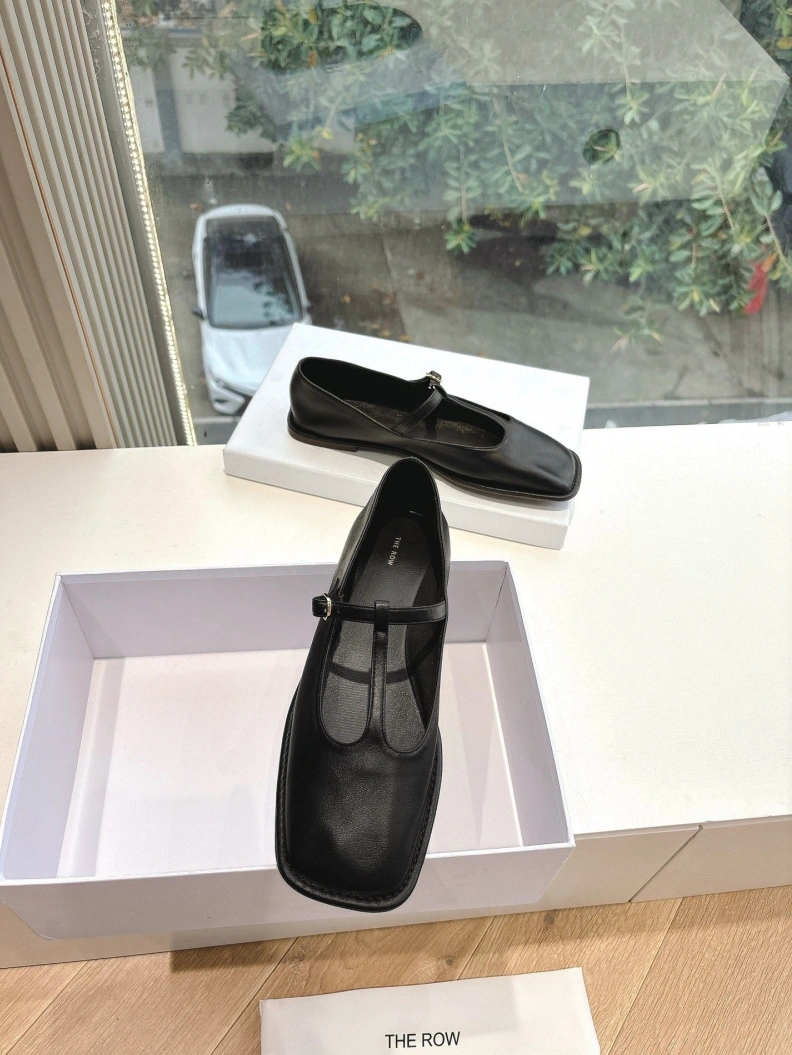 Stylish Othxr flat shoes 208817