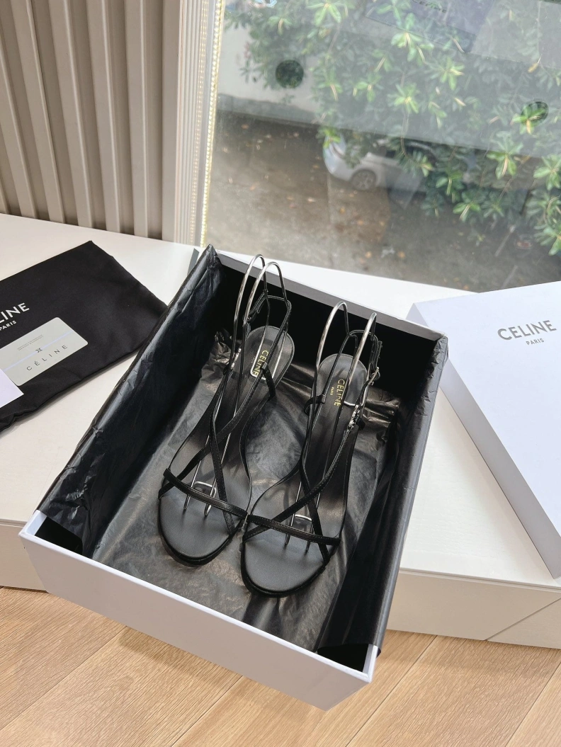 Minimalist Cxlxne Sandals 115724