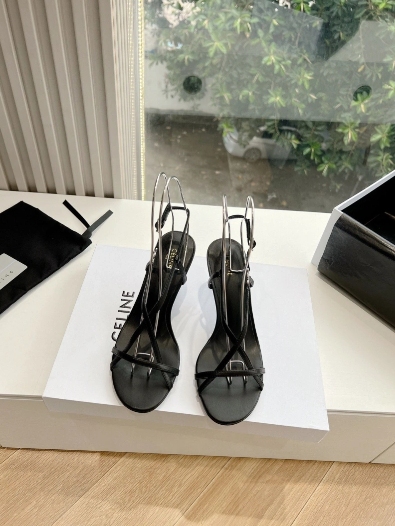 Minimalist Cxlxne Sandals 115724