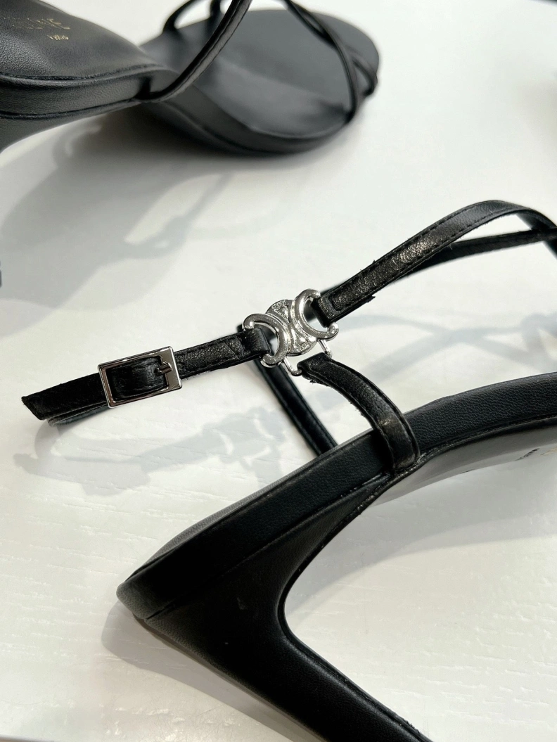 Minimalist Cxlxne Sandals 115724