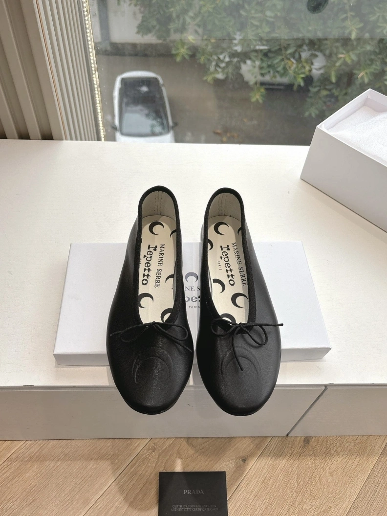 Stylish Othxr flat shoes 208807