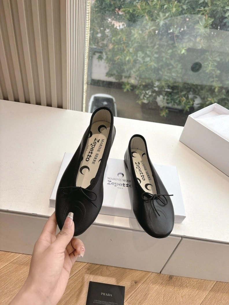 Stylish Othxr flat shoes 208807