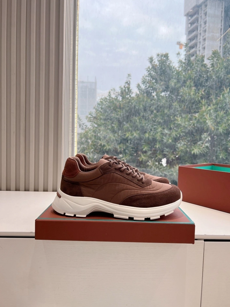 Practical Othxr Sneakers 208056