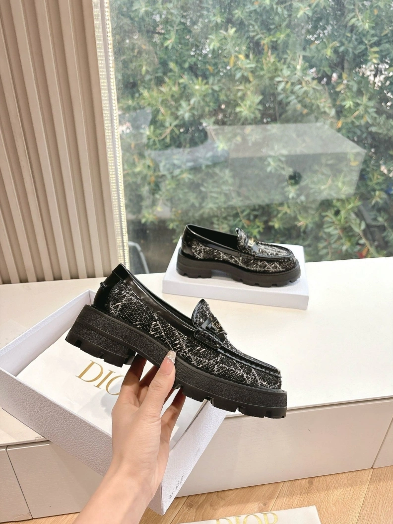 Chxnxl Leather Shoes Vibrant 117564